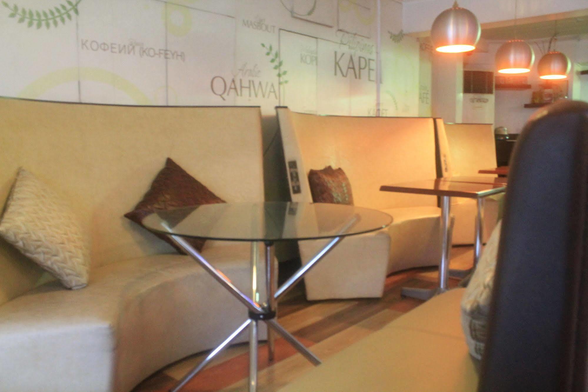 Orange Nest Hotel Манила Экстерьер фото