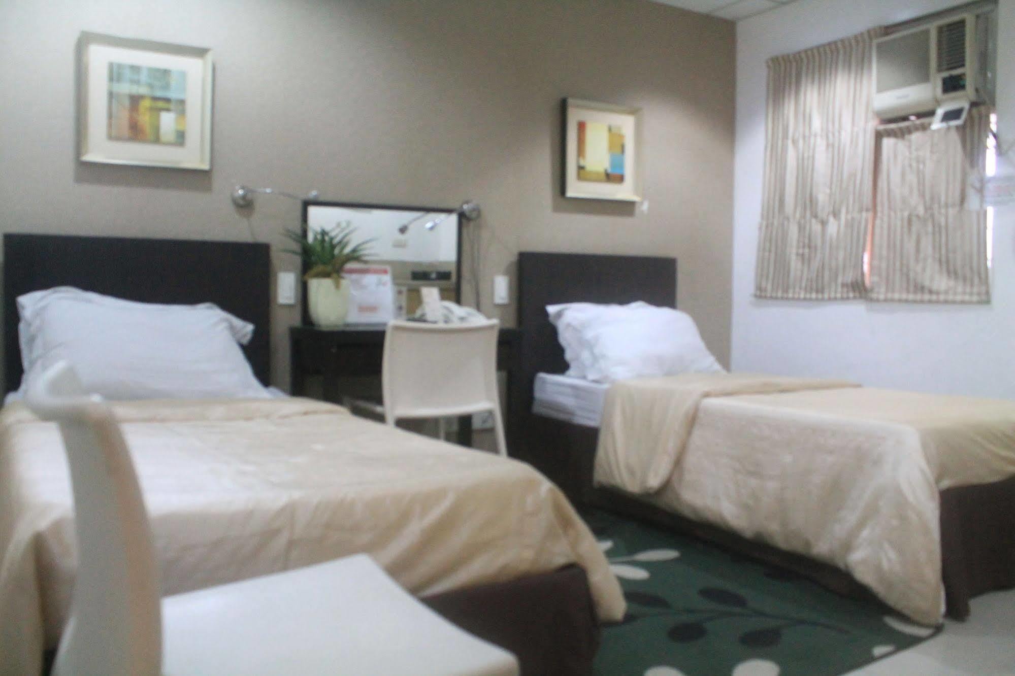 Orange Nest Hotel Манила Экстерьер фото