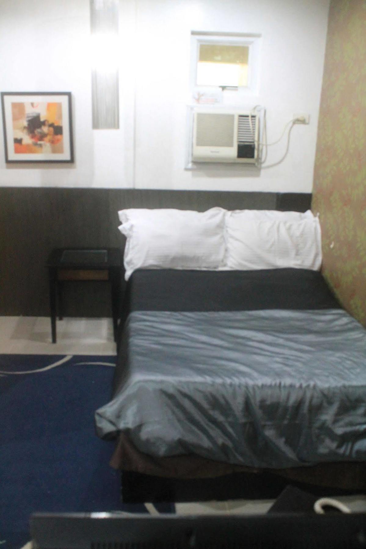 Orange Nest Hotel Манила Экстерьер фото